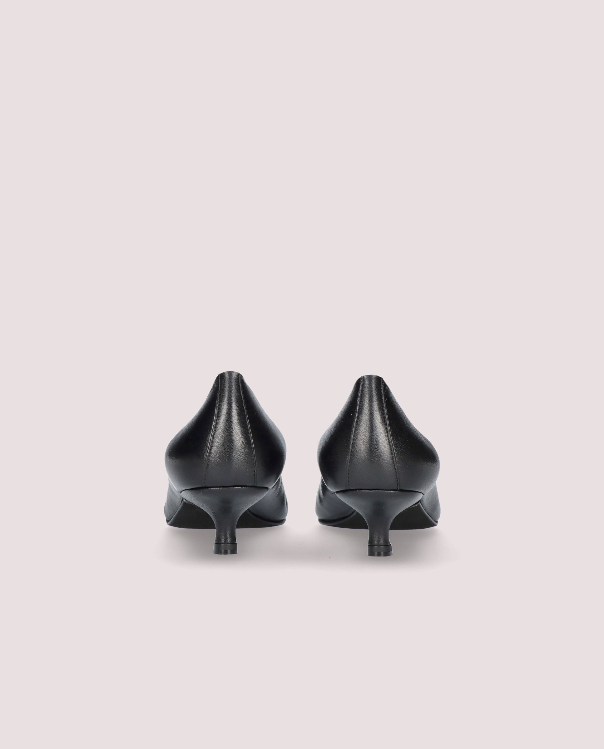 Kendall Black Leather Salon