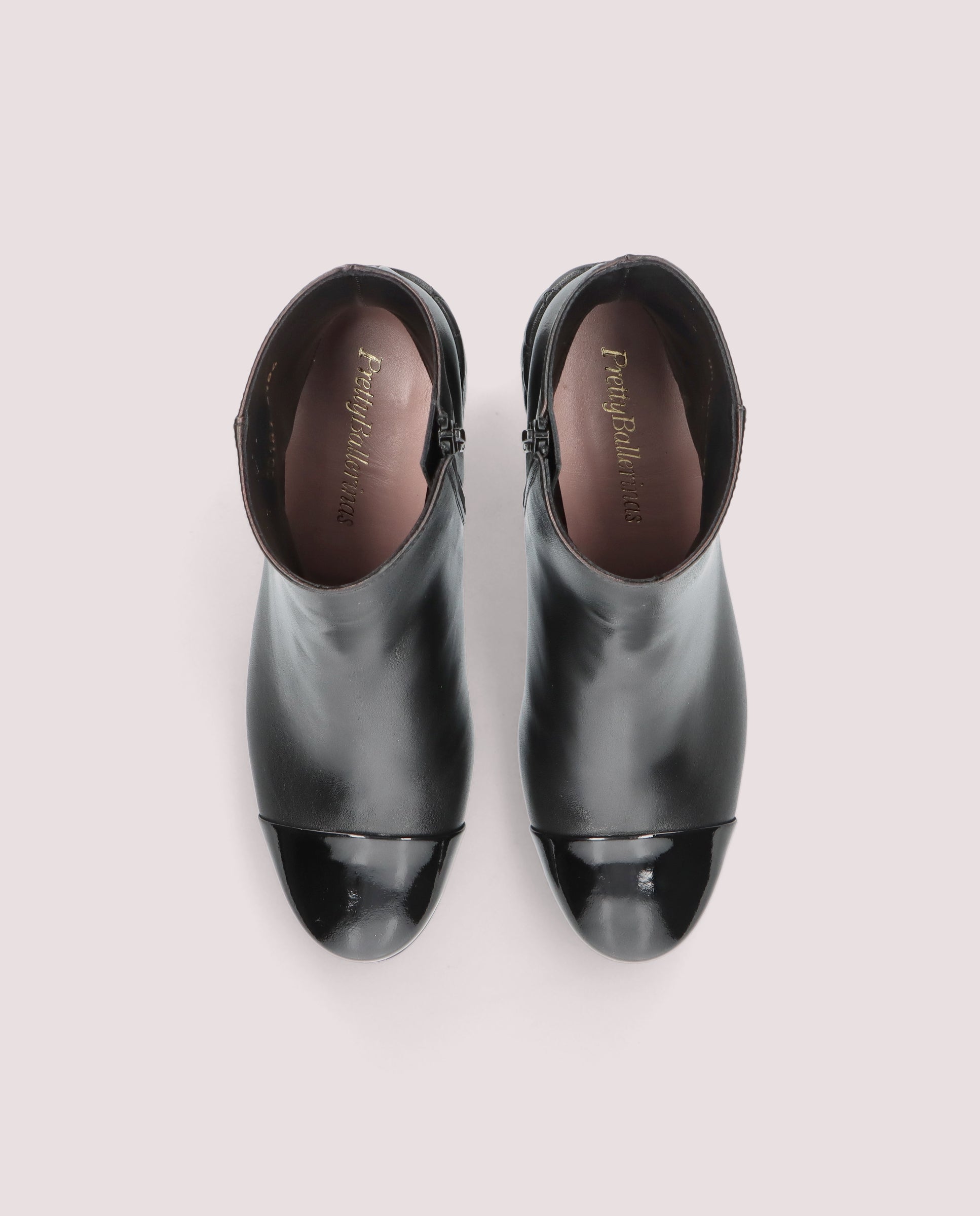 Jendayi Black Leather Boots