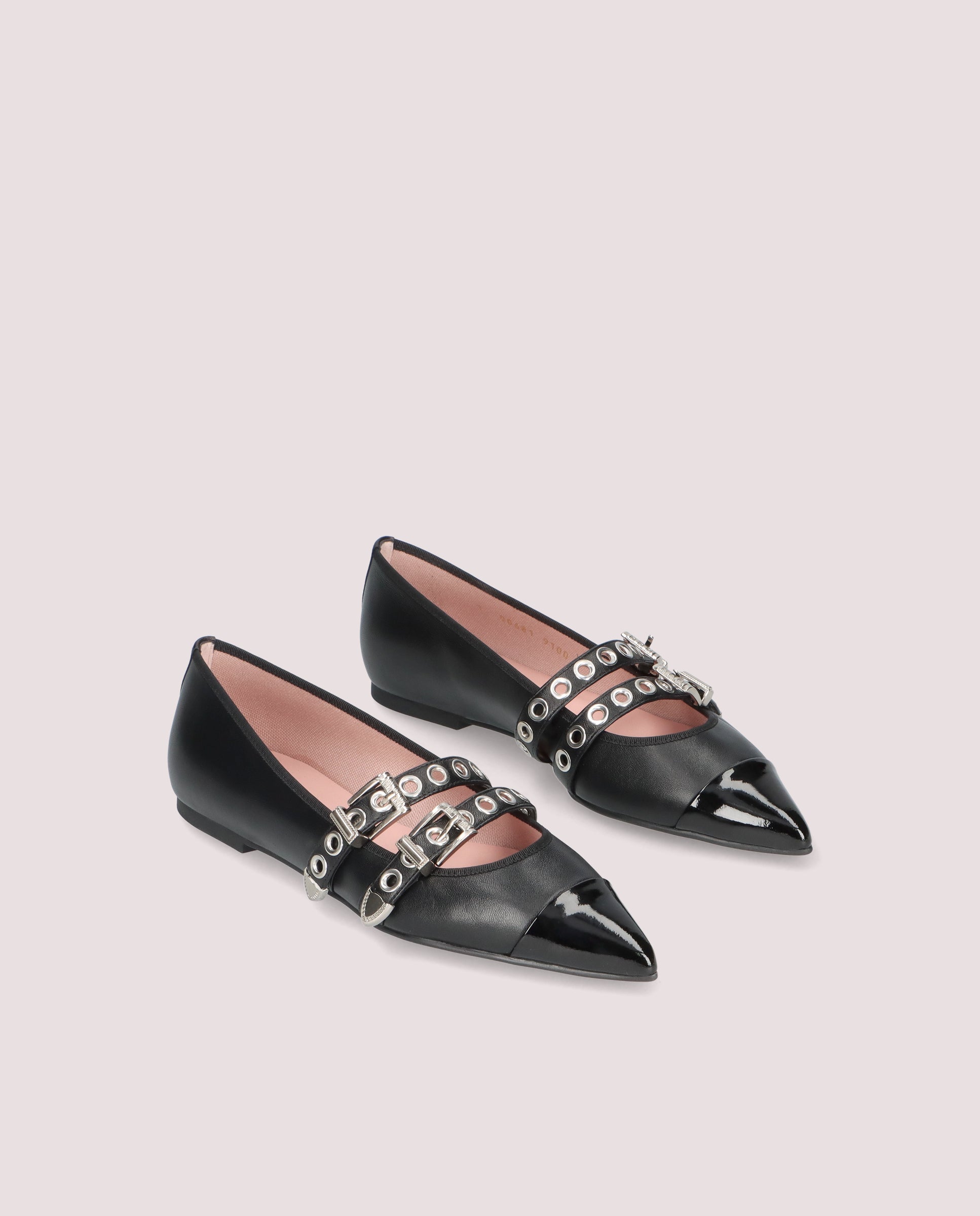 Black Skin She Dancers