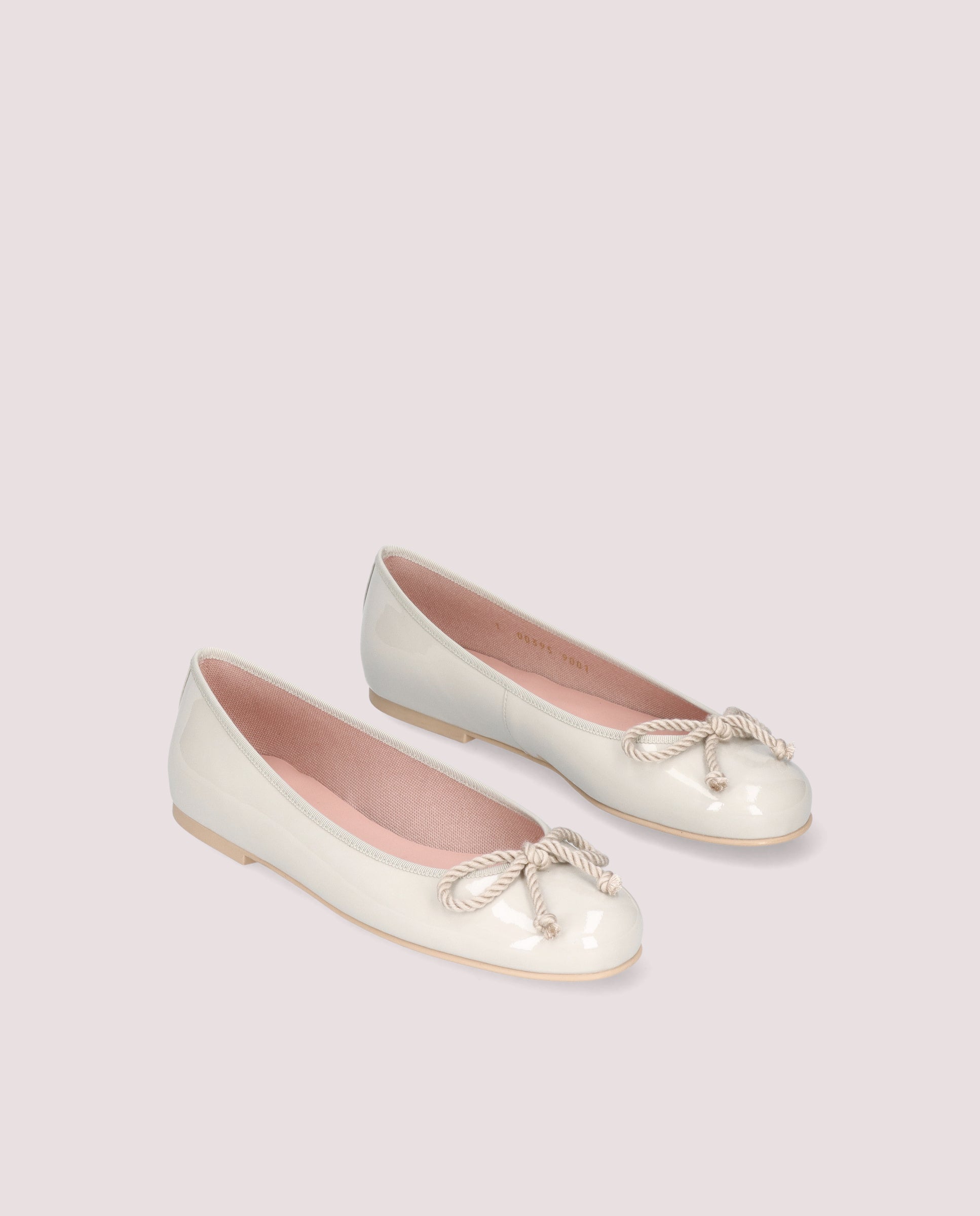 Rosario Grises Patent Leather Ballerinas