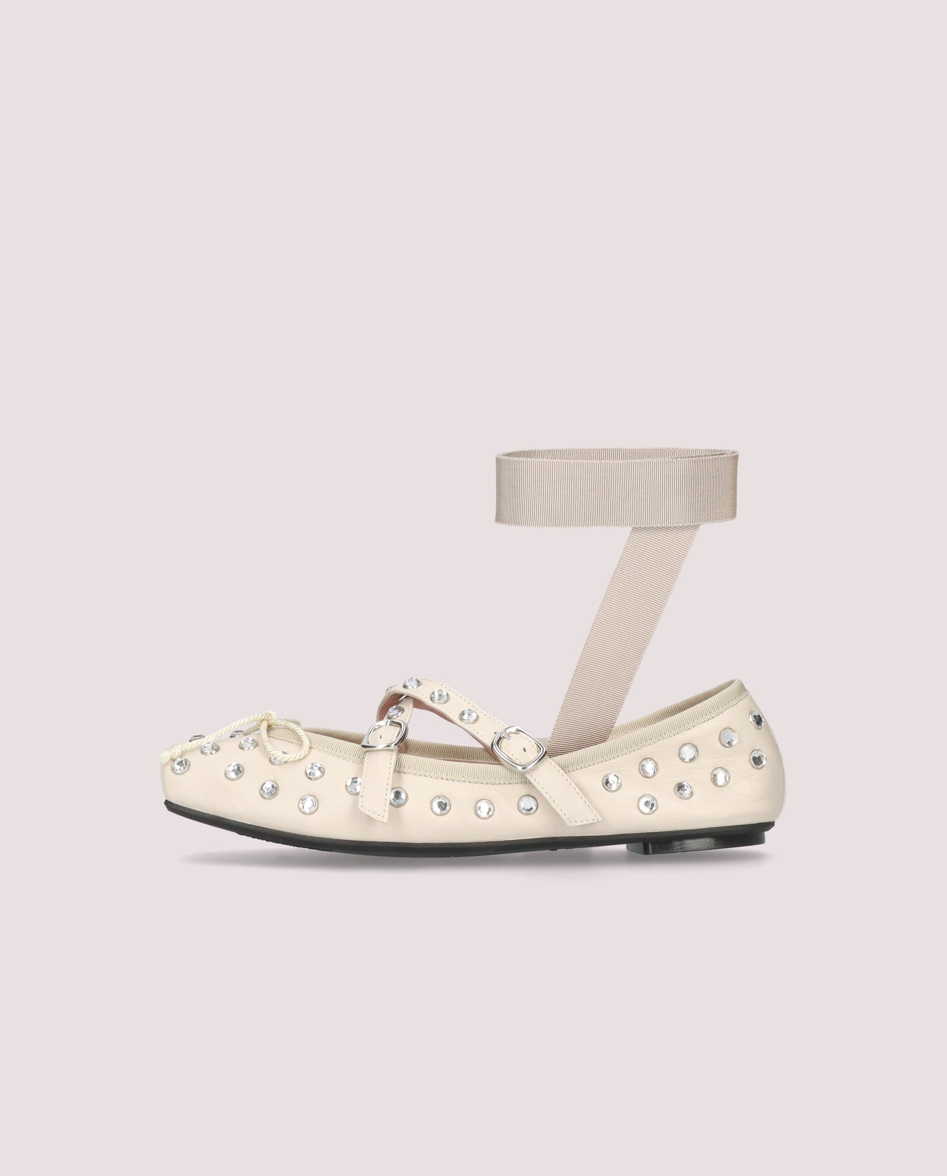 Kristen Blancos Leather Ballerinas