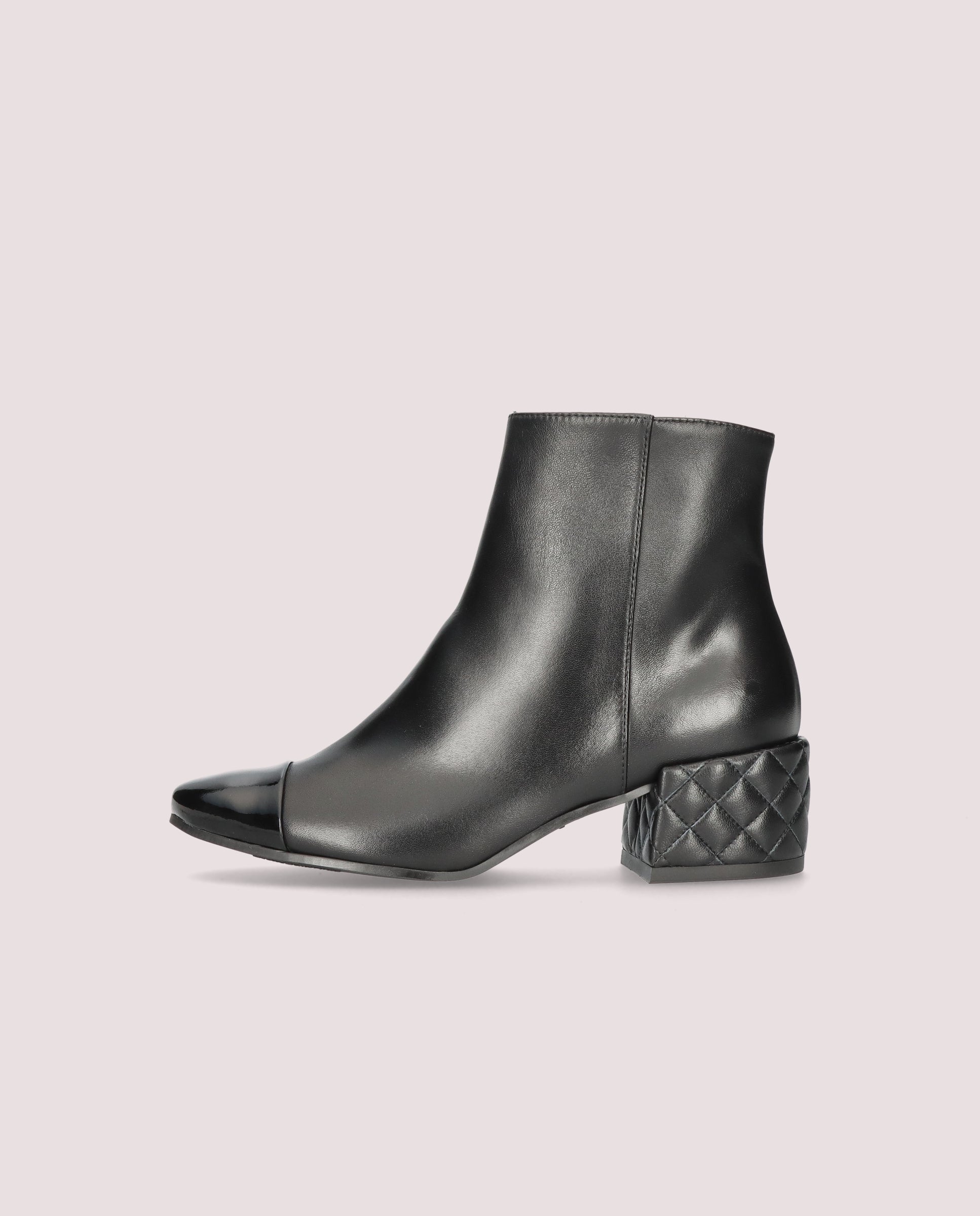 Jendayi Black Leather Boots