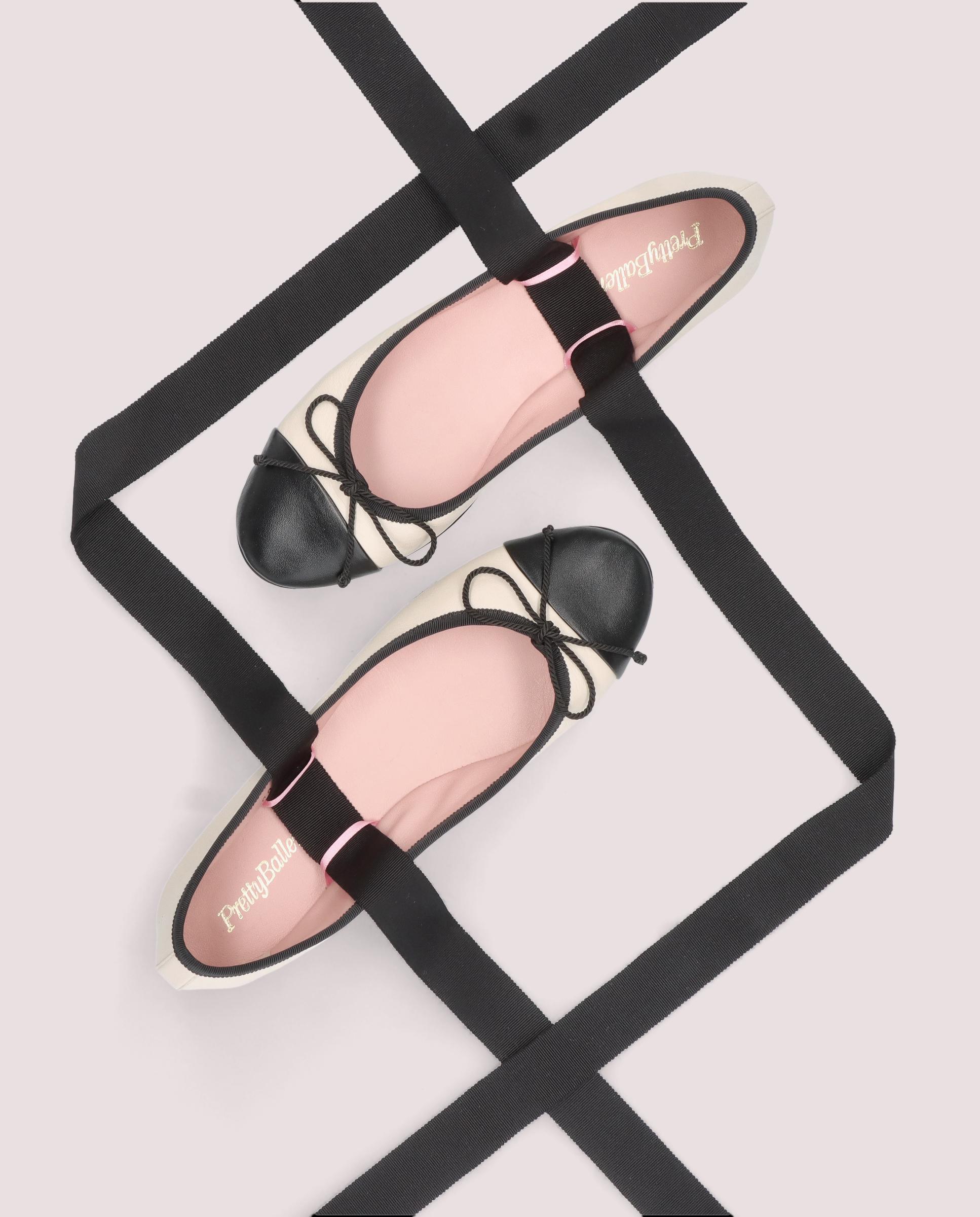 Nicole Blancos Piel Dancers