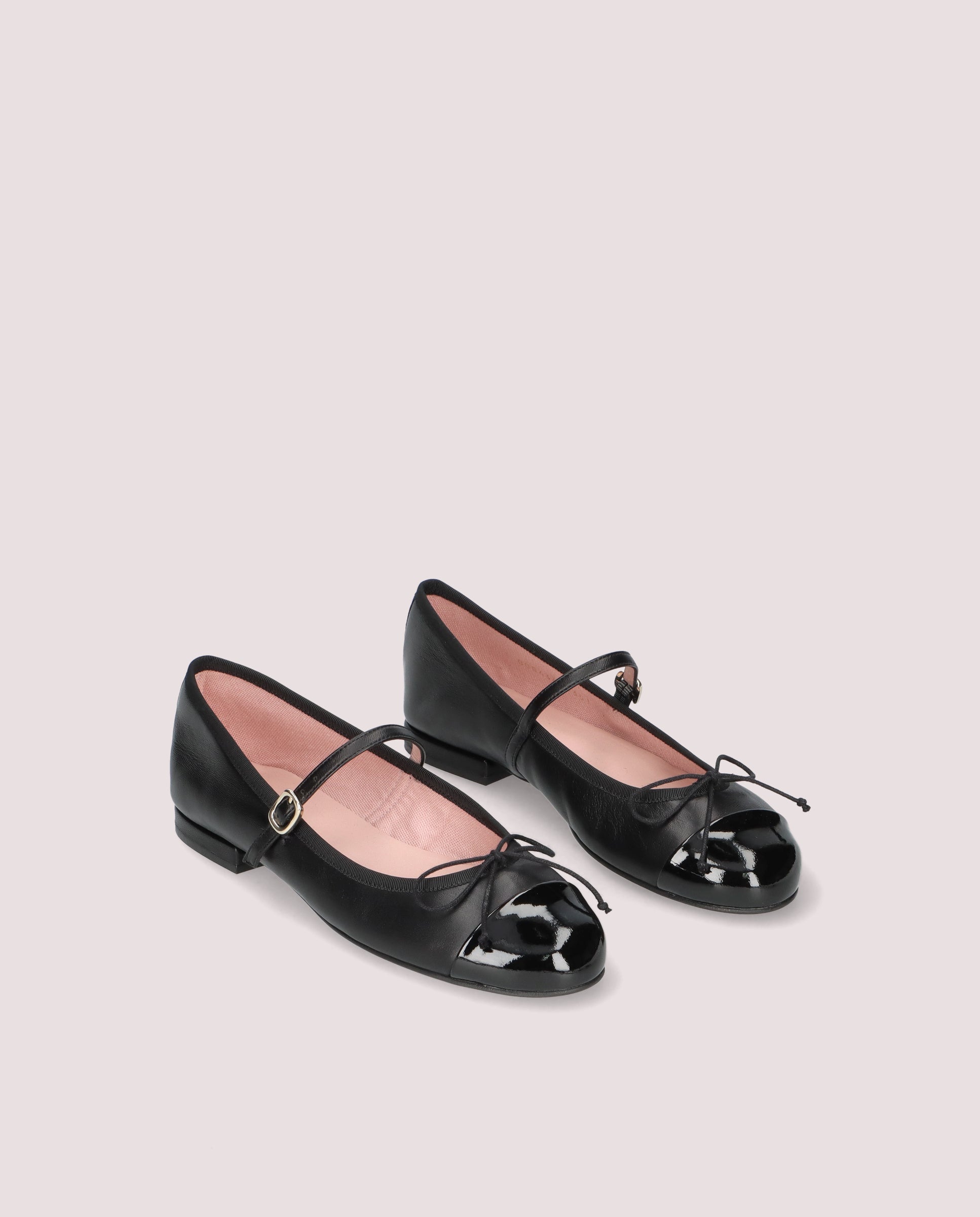 Irma Negros Leather Ballet Flats
